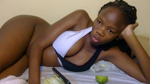 Snapshot of sweet_poppy2 chatting on 07-15-26, 03:23 poppy online show from 07-15-26, 03:23