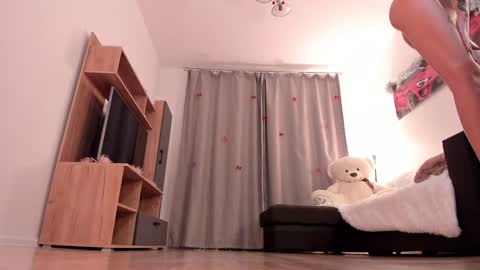 Ashley online show from 12-29-24, 09:52