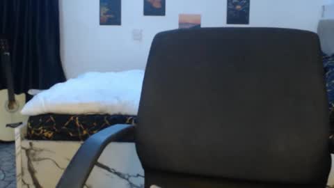 Snapshot of sweet_puna chatting on 11-28-25, 08:55 Nancy online show from 11-28-25, 08:55