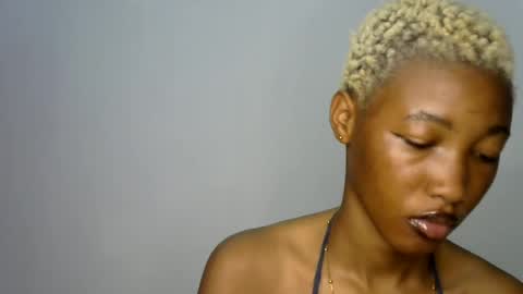 Snapshot of sweet_pussy04 chatting on 06-18-26, 10:52 sweet girl online show from 06-18-26, 10:52