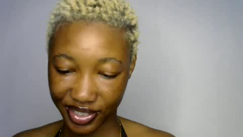 Snapshot of sweet_pussy04 chatting on 06-23-26, 05:05 sweet girl online show from 06-23-26, 05:05