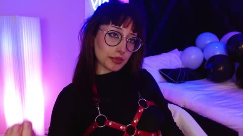 Snapshot of sweet_roxanee chatting on 11-05-25, 04:45 Roxanee online show from 11-05-25, 04:45