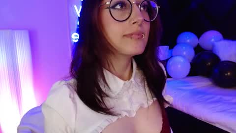 Snapshot of sweet_roxanee chatting on 11-07-25, 04:34 Roxanee online show from 11-07-25, 04:34