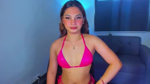 Snapshot of sweet_scarllet12 chatting on 03-08-25, 07:38 SCARLLET online show from 03-08-25, 07:38