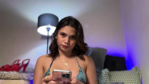 Snapshot of sweet_scarllet12 chatting on 10-15-25, 03:56 SCARLLET online show from 10-15-25, 03:56