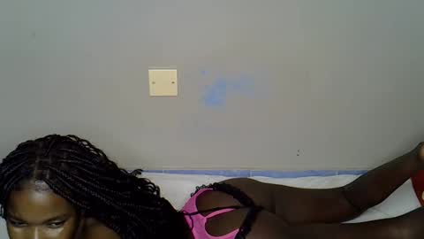 sweet_sheee online show from 11-21-25, 07:01