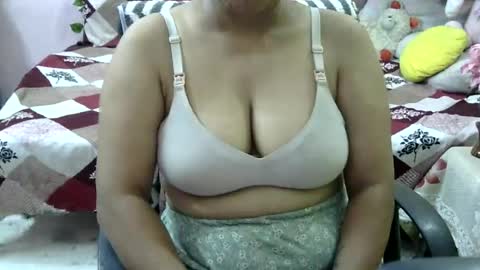 Snapshot of sweet_shivani chatting on 06-29-26, 05:57 sweet_shivani online show from 06-29-26, 05:57