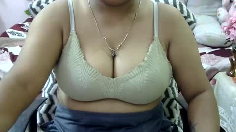 Snapshot of sweet_shivani chatting on 07-12-26, 07:21 sweet_shivani online show from 07-12-26, 07:21