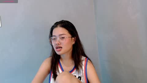 Snapshot of sweet_sirenxx chatting on 01-18-25, 06:56 Leah online show from 01-18-25, 06:56