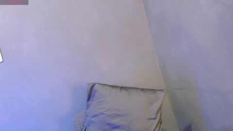 Snapshot of sweet_sirenxx chatting on 01-24-25, 06:24 Leah online show from 01-24-25, 06:24