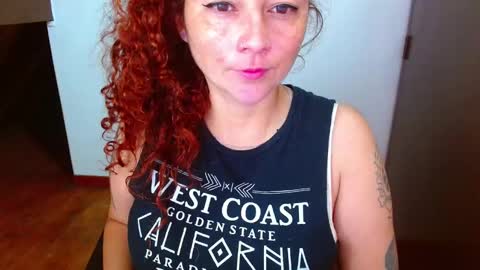 Snapshot of sweet_tammyy chatting on 11-18-25, 01:37 tammy IG stammy 36 online show from 11-18-25, 01:37