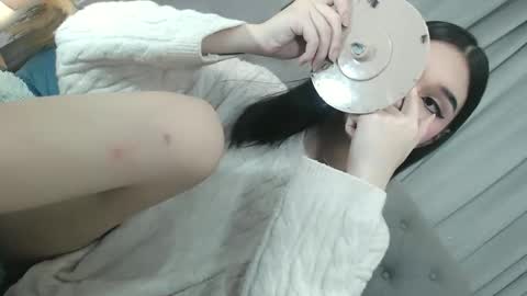 sweet_tatiana28 online show from 05-12-26, 03:31
