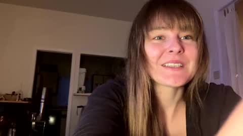 Snapshot of sweet_truffle chatting on 12-16-24, 10:45 Heidi Brenner - Please check bio for schedule FAQ online show from 12-16-24, 10:45