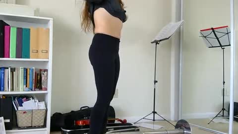 Snapshot of sweet_truffle chatting on 01-25-25, 09:14 Heidi Brenner - Please check bio for schedule FAQ online show from 01-25-25, 09:14