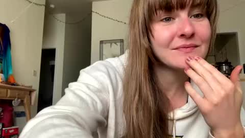 Snapshot of sweet_truffle chatting on 02-27-25, 08:09 Heidi Brenner - Please check bio for schedule FAQ online show from 02-27-25, 08:09