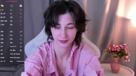 Snapshot of sweet_vanillopa chatting on 06-18-26, 02:12 Carolina Lu online show from 06-18-26, 02:12