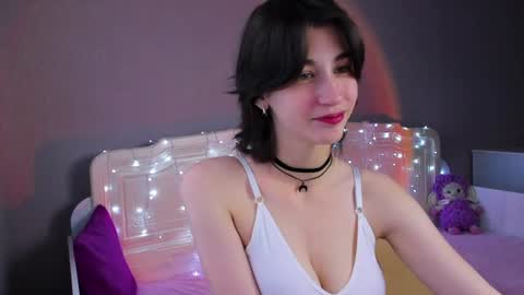 Snapshot of sweet_vanillopa chatting on 07-18-26, 01:10 Carolina Lu online show from 07-18-26, 01:10