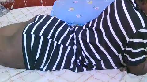 Snapshot of sweet_vishy chatting on 10-12-25, 10:03 sweet_vishy online show from 10-12-25, 10:03