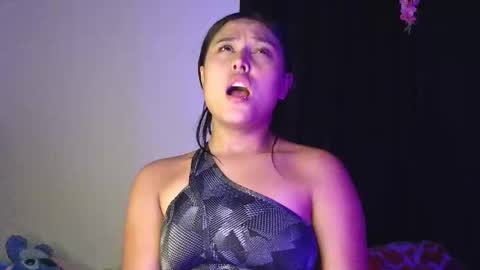 Snapshot of sweet_xuee18 chatting on 12-14-24, 07:40 Sweet online show from 12-14-24, 07:40