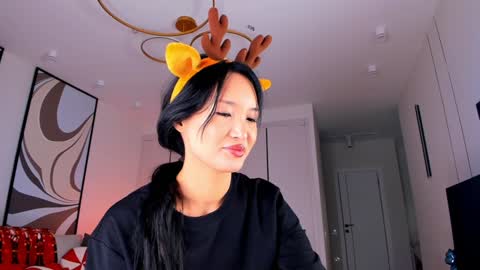 Snapshot of sweet_yasu chatting on 12-30-24, 08:10 Yasu online show from 12-30-24, 08:10