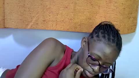 sweet_zarah online show from 03-16-26, 09:24