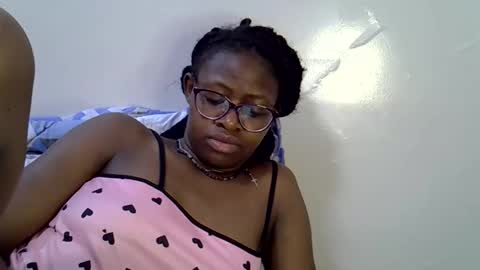 Snapshot of sweet_zarah chatting on 04-26-26, 06:55 sweet_zarah online show from 04-26-26, 06:55