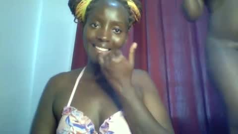 Snapshot of sweet_zuri3 chatting on 03-03-25, 09:44 zuri online show from 03-03-25, 09:44