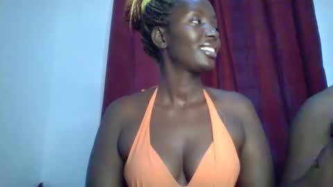 Snapshot of sweet_zuri3 chatting on 03-05-25, 04:02 zuri online show from 03-05-25, 04:02