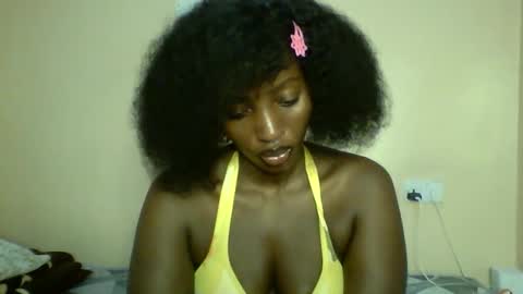 Snapshot of sweet_zuri3 chatting on 09-25-25, 03:21 zuri online show from 09-25-25, 03:21