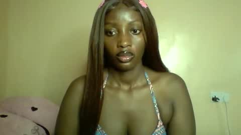 Snapshot of sweet_zuri3 chatting on 09-30-25, 04:39 zuri online show from 09-30-25, 04:39