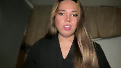 Snapshot of sweetalexa19 chatting on 10-23-25, 02:05 alexa your one and only queen online show from 10-23-25, 02:05