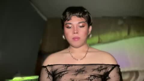 Snapshot of sweetalexa19 chatting on 10-29-25, 07:37 alexa your one and only queen online show from 10-29-25, 07:37