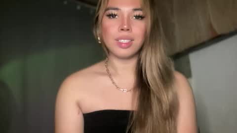 Snapshot of sweetalexa19 chatting on 11-06-25, 12:33 alexa your one and only queen online show from 11-06-25, 12:33