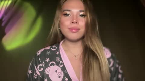 Snapshot of sweetalexa19 chatting on 02-19-26, 05:20 alexa your one and only queen online show from 02-19-26, 05:20