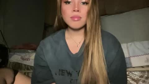 Snapshot of sweetalexa19 chatting on 03-04-26, 09:32 alexa your one and only queen online show from 03-04-26, 09:32