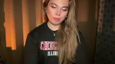 Snapshot of sweetalexa19 chatting on 03-11-26, 07:31 alexa your one and only queen online show from 03-11-26, 07:31