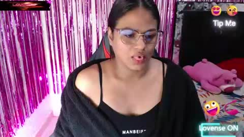 Snapshot of sweetalmaa chatting on 07-21-26, 09:33 Alma online show from 07-21-26, 09:33