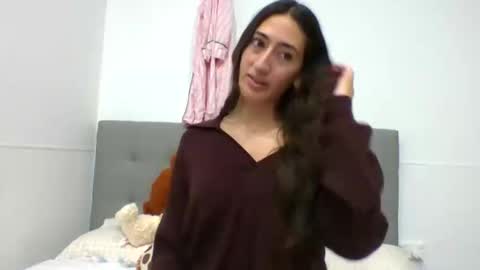 Snapshot of sweetameliabriar chatting on 05-27-26, 07:16 Amelia online show from 05-27-26, 07:16
