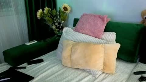 Snapshot of sweetania_ chatting on 06-22-26, 08:17 Ania online show from 06-22-26, 08:17