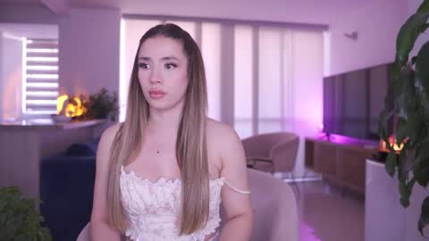 Camila online show from 10-25-25, 03:51