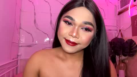 Snapshot of sweetasian_leith20 chatting on 11-08-25, 05:56 Leith Madrigal online show from 11-08-25, 05:56