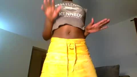 bianca online show from 02-15-25, 12:04