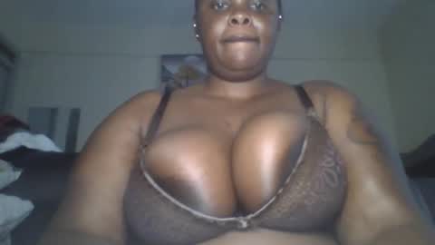 Snapshot of sweetbaby46 chatting on 12-19-25, 06:09 sweetbaby46 online show from 12-19-25, 06:09