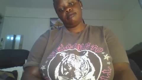 Snapshot of sweetbaby46 chatting on 01-06-26, 05:44 sweetbaby46 online show from 01-06-26, 05:44