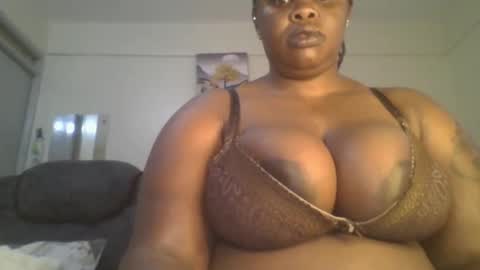 Snapshot of sweetbaby46 chatting on 01-10-26, 04:47 sweetbaby46 online show from 01-10-26, 04:47