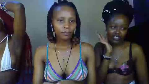 Snapshot of sweetbaby_30 chatting on 05-12-26, 04:42 Sweetbaby 30 online show from 05-12-26, 04:42
