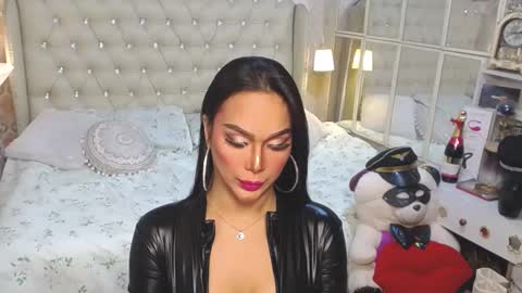 Carla online show from 01-13-25, 04:50