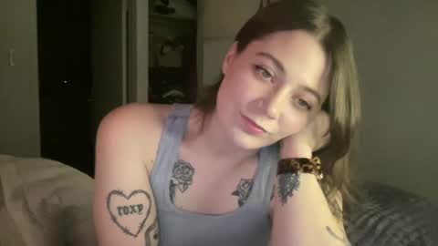 Snapshot of sweetcandyangel chatting on 02-10-25, 03:35 sweetcandy online show from 02-10-25, 03:35