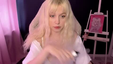 Snapshot of sweetcheecksmolly chatting on 06-01-26, 09:11 Lisa online show from 06-01-26, 09:11