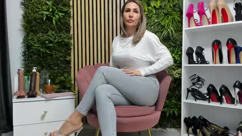 Snapshot of sweetcherry30_ chatting on 05-17-26, 06:11 Cherry online show from 05-17-26, 06:11